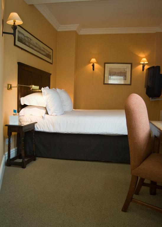 The Old Bridge Hotel Huntingdon Ruang foto